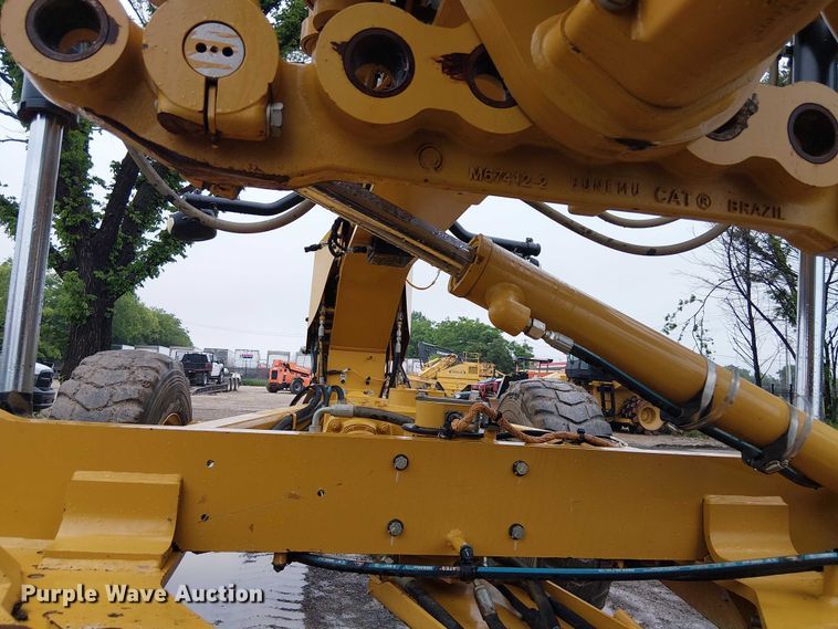 image for item ES8934 2021 Caterpillar 150 motor grader