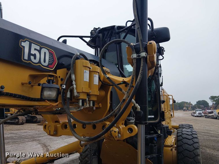 image for item ES8934 2021 Caterpillar 150 motor grader