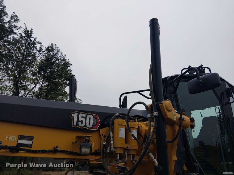 image for item ES8934 2021 Caterpillar 150 motor grader