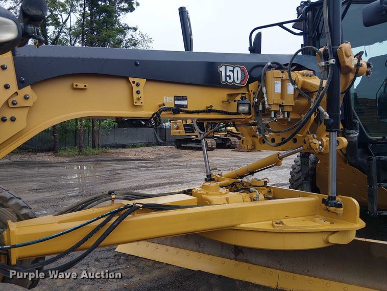image for item ES8934 2021 Caterpillar 150 motor grader