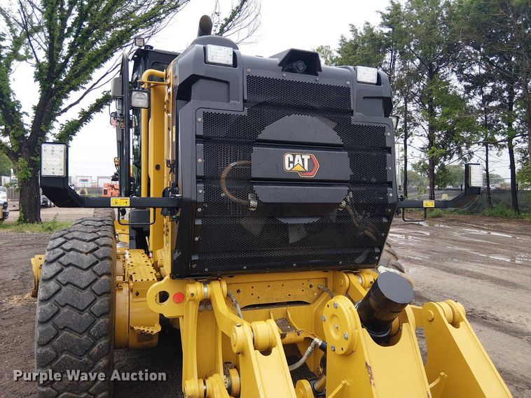 image for item ES8934 2021 Caterpillar 150 motor grader