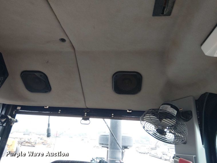 image for item ES8934 2021 Caterpillar 150 motor grader