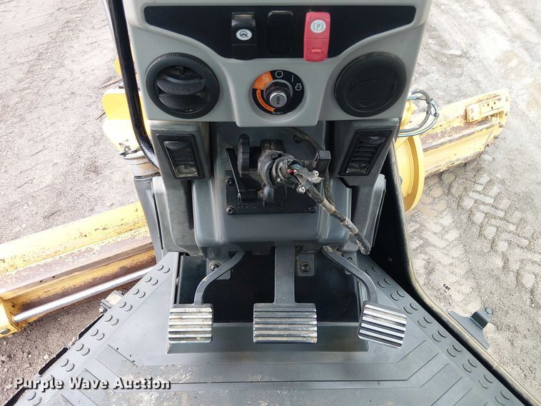 image for item ES8934 2021 Caterpillar 150 motor grader