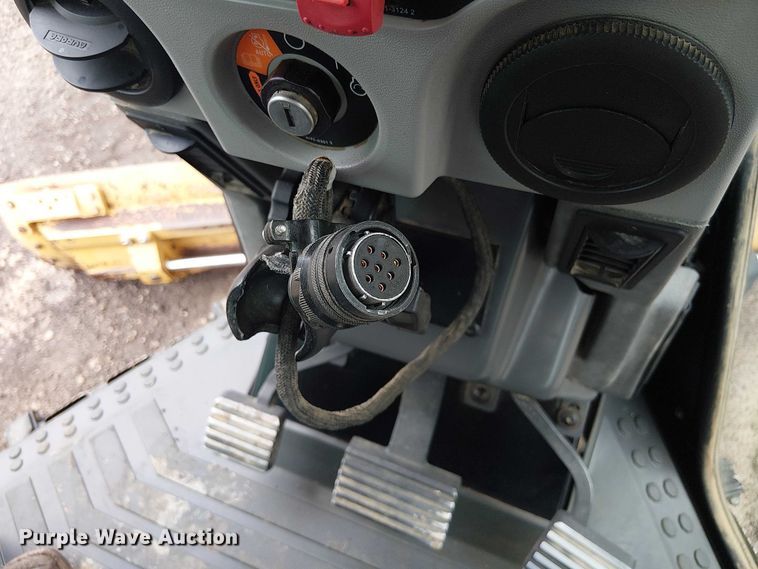 image for item ES8934 2021 Caterpillar 150 motor grader