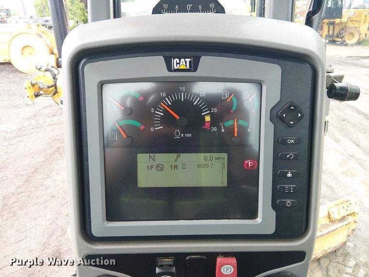 image for item ES8934 2021 Caterpillar 150 motor grader