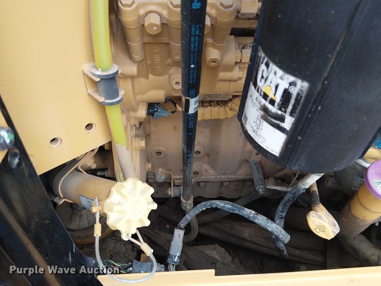 image for item ES8934 2021 Caterpillar 150 motor grader