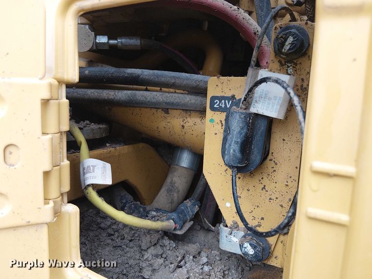 image for item ES8934 2021 Caterpillar 150 motor grader