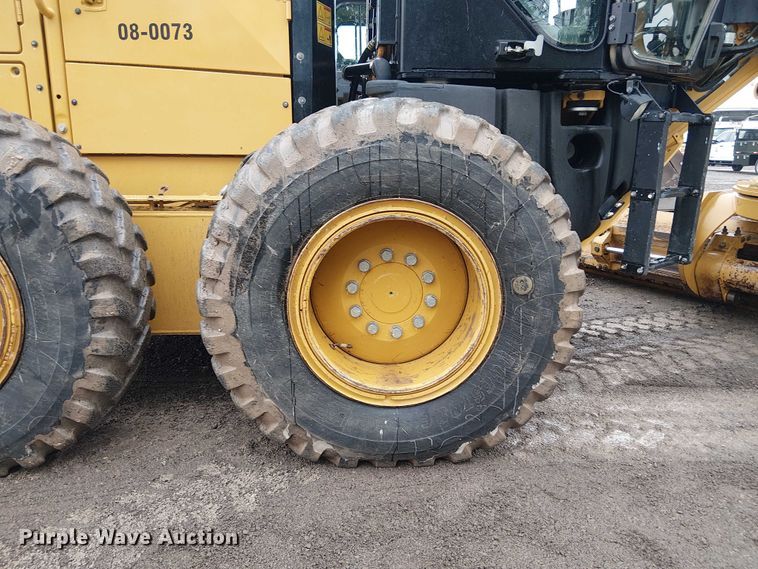 image for item ES8934 2021 Caterpillar 150 motor grader