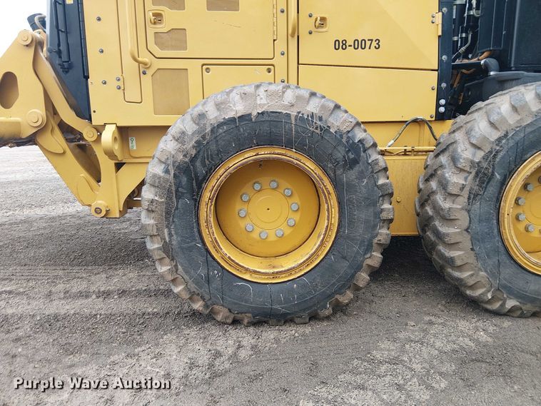 image for item ES8934 2021 Caterpillar 150 motor grader