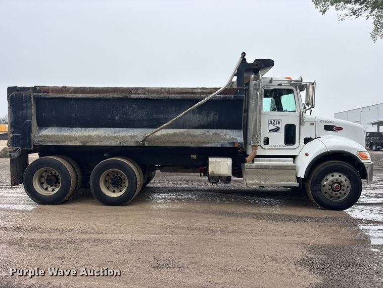 image for item ES8935 2020 Peterbilt 348 dump truck