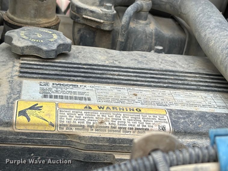 image for item ES8935 2020 Peterbilt 348 dump truck