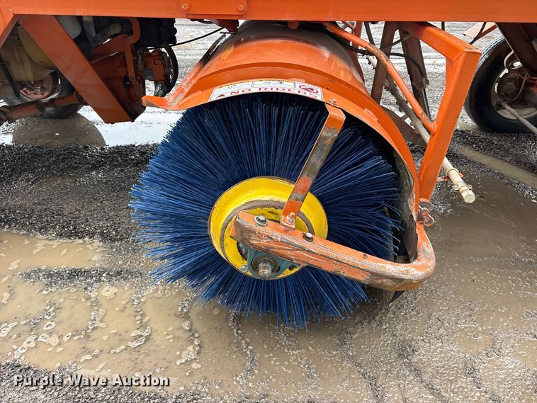 image for item ES8936 2016 Broce CR350 broom