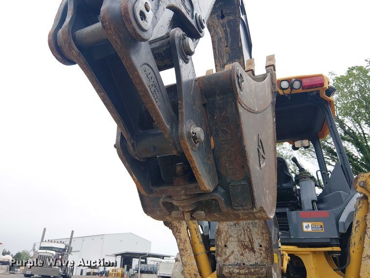 image for item ES8937 2018 John Deere 310SL backhoe