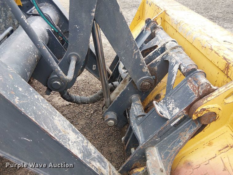 image for item ES8937 2018 John Deere 310SL backhoe