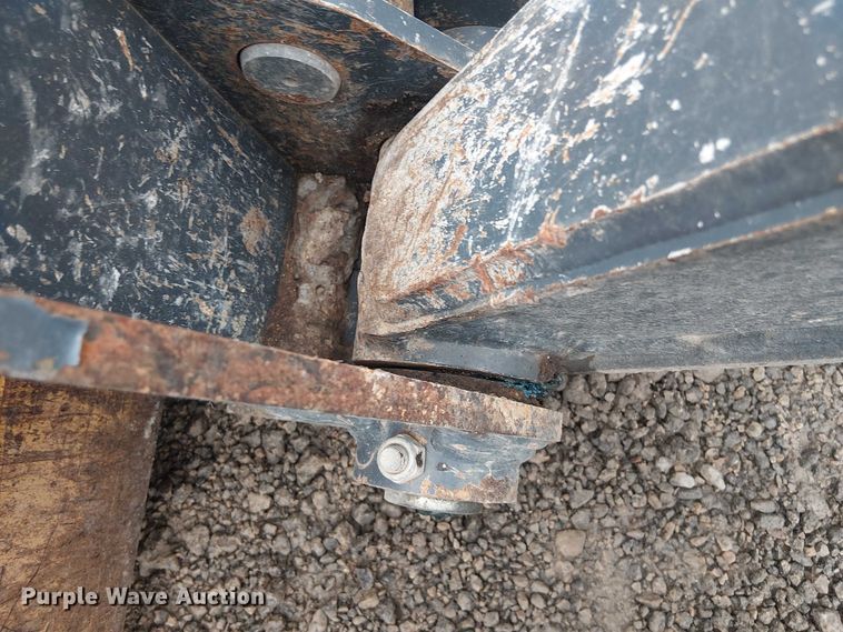 image for item ES8937 2018 John Deere 310SL backhoe