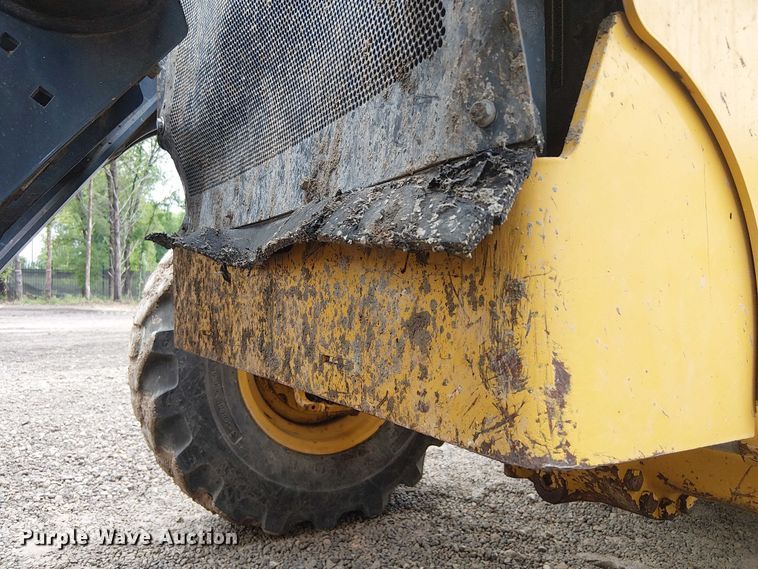 image for item ES8937 2018 John Deere 310SL backhoe