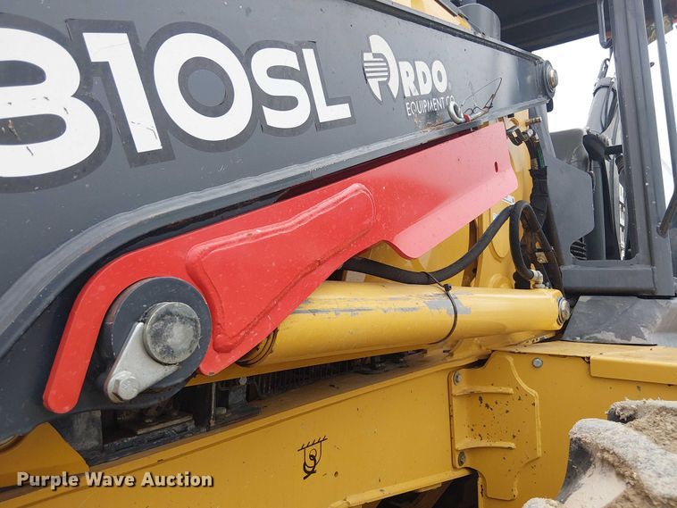 image for item ES8937 2018 John Deere 310SL backhoe