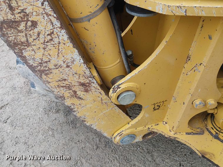image for item ES8937 2018 John Deere 310SL backhoe