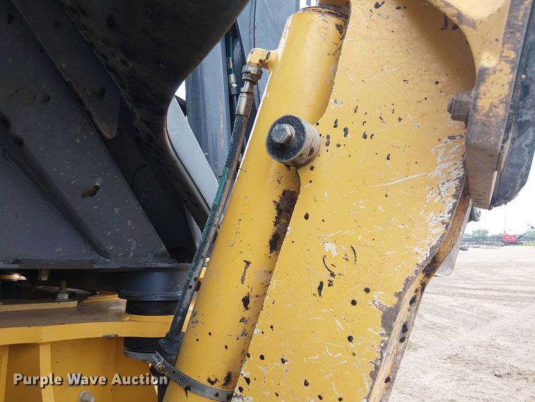 image for item ES8937 2018 John Deere 310SL backhoe