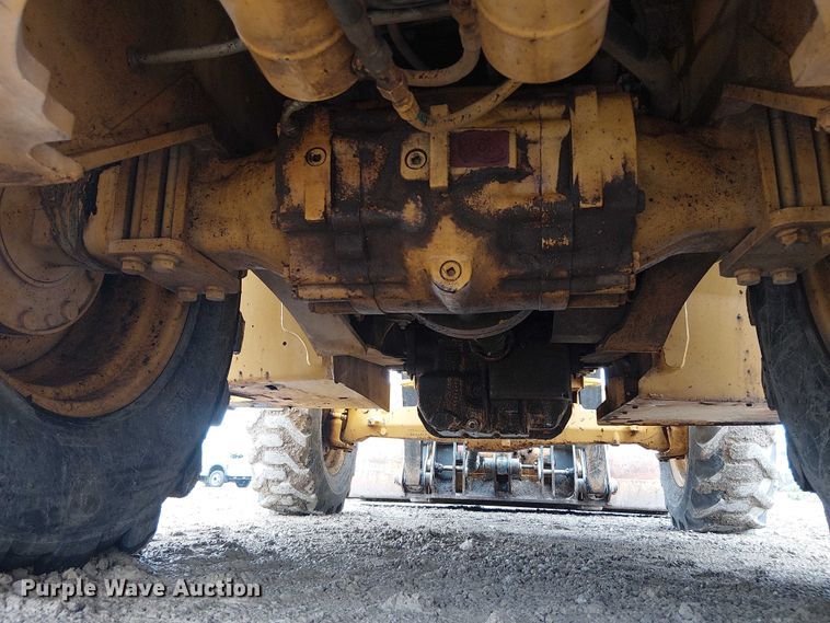 image for item ES8937 2018 John Deere 310SL backhoe