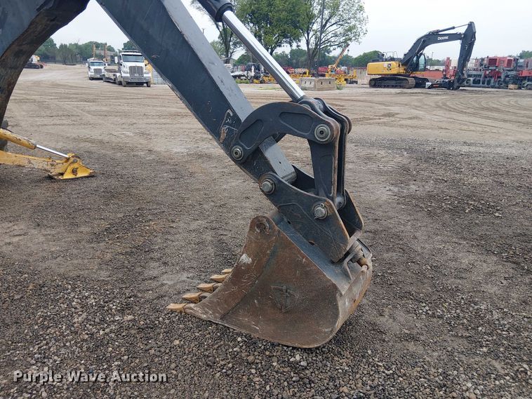 image for item ES8937 2018 John Deere 310SL backhoe