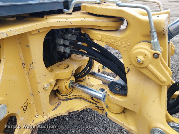 image for item ES8937 2018 John Deere 310SL backhoe