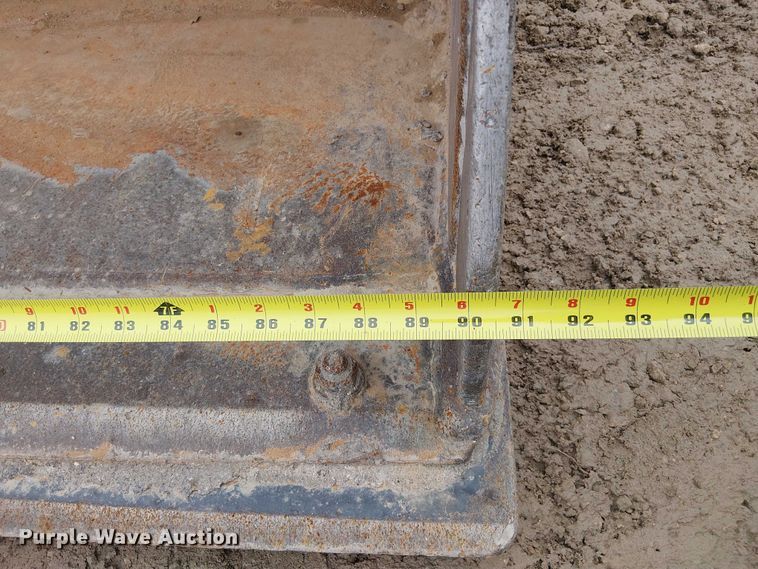 image for item ES8937 2018 John Deere 310SL backhoe