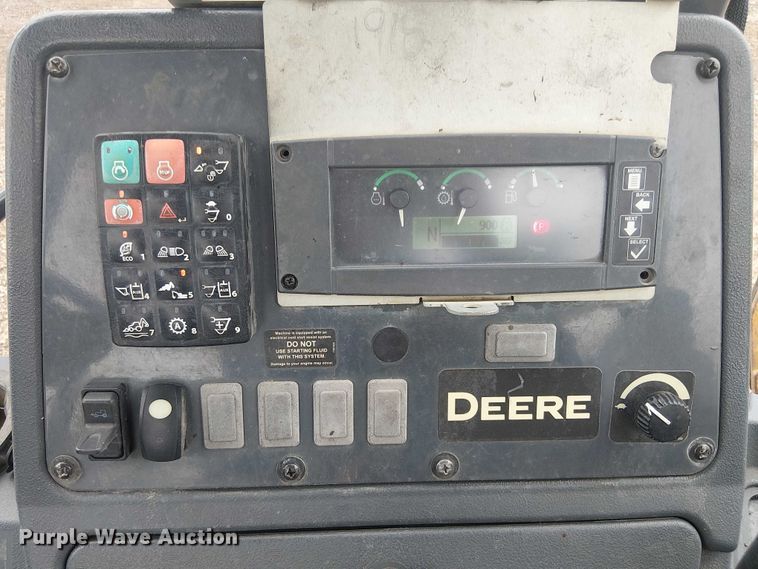 image for item ES8937 2018 John Deere 310SL backhoe