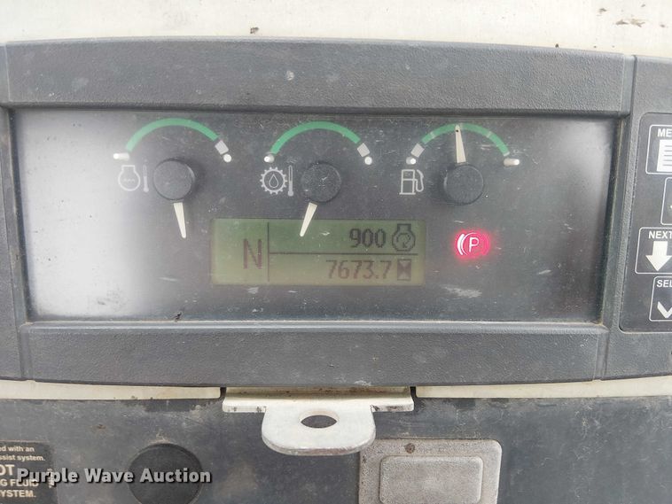 image for item ES8937 2018 John Deere 310SL backhoe