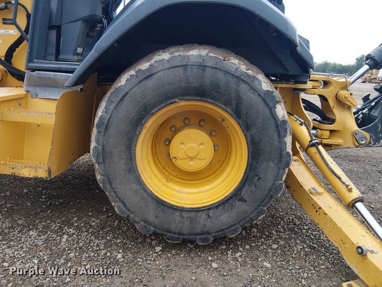 image for item ES8937 2018 John Deere 310SL backhoe