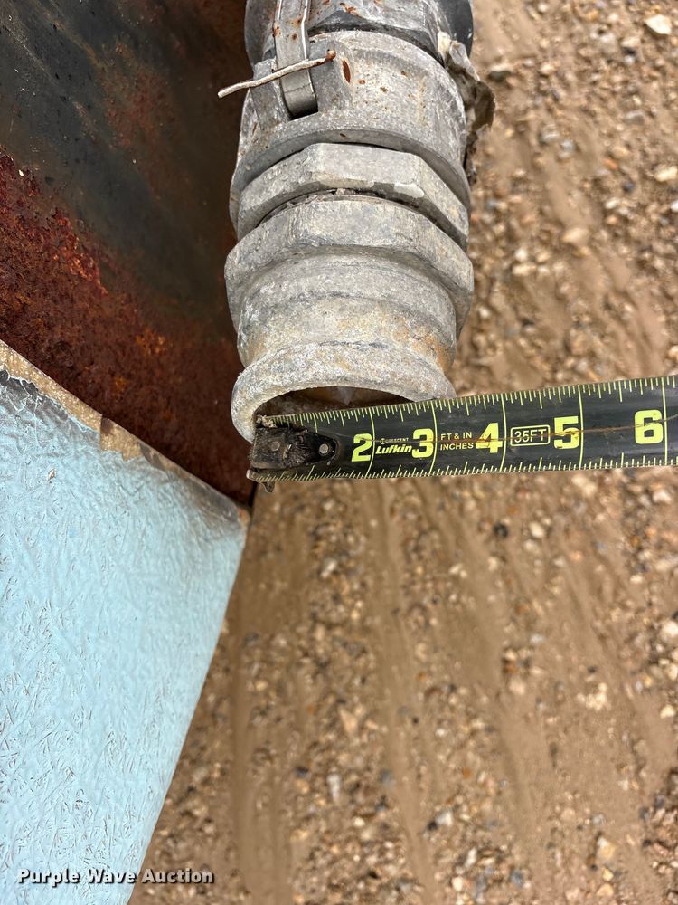 image for item ES8938 10,000 gallon fiberglass tank