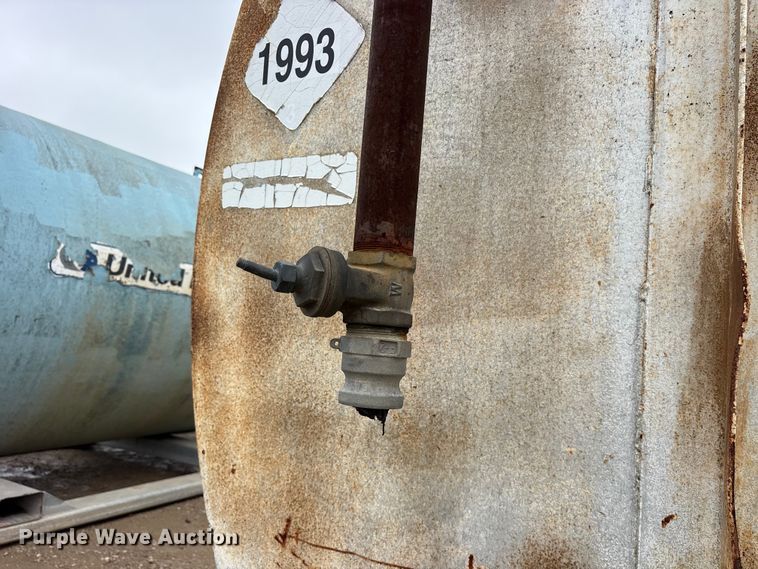 image for item ES8939 10,000 gallon steel tank