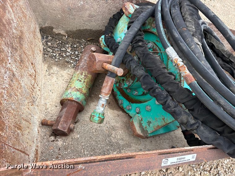 image for item ES8943 2007 ABI BA-2100C pile driver