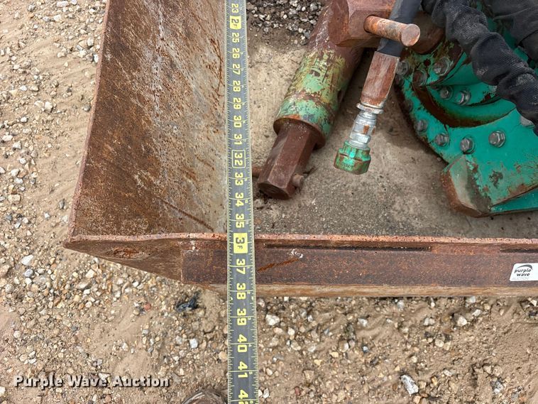 image for item ES8943 2007 ABI BA-2100C pile driver