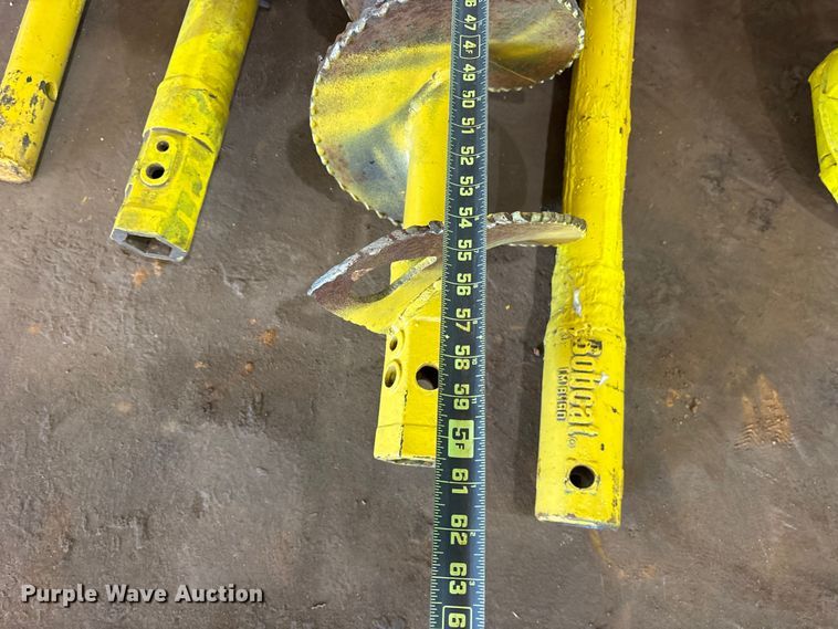 image for item ES8999 2005 Bobcat 300 skid steer auger