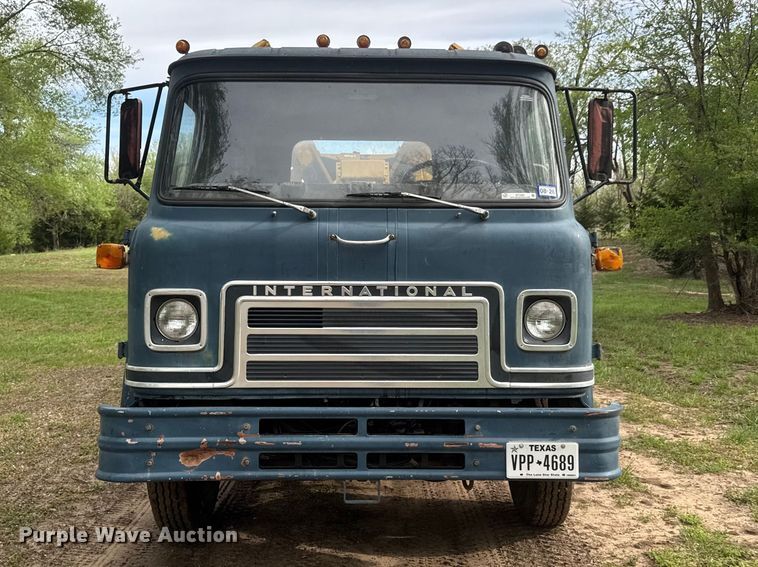 image for item ET1932 1980 International Cargostar 1850 B truck cab and chassis with tree spade