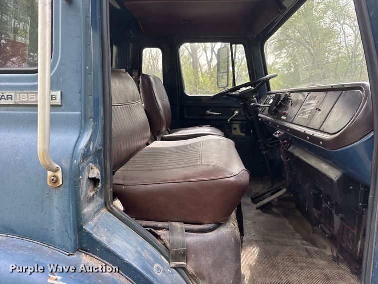 image for item ET1932 1980 International Cargostar 1850 B truck cab and chassis with tree spade