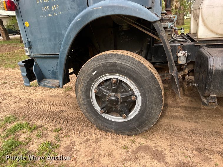 image for item ET1932 1980 International Cargostar 1850 B truck cab and chassis with tree spade
