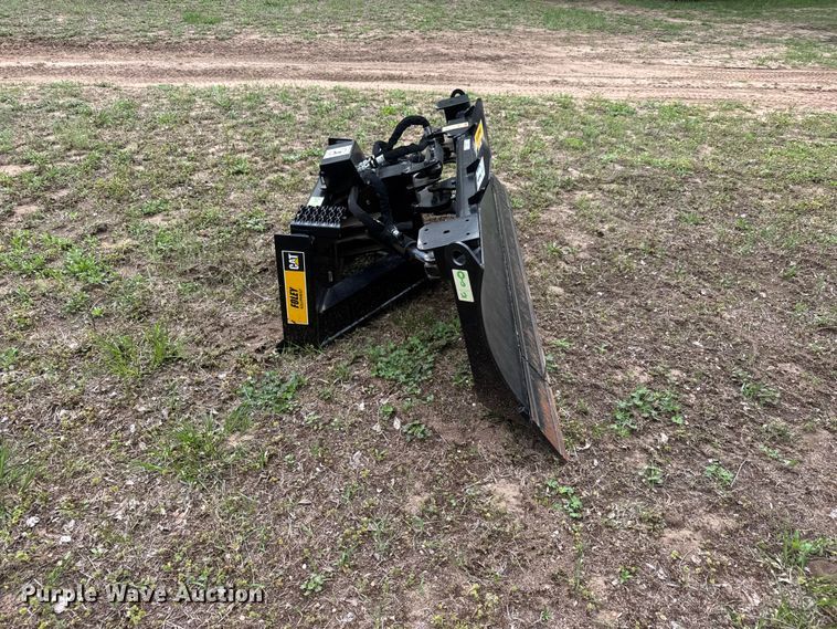 image for item ET1933 Caterpillar Blade AR-Dozer skid steer dozer blade