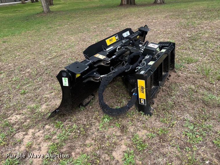 image for item ET1933 Caterpillar Blade AR-Dozer skid steer dozer blade