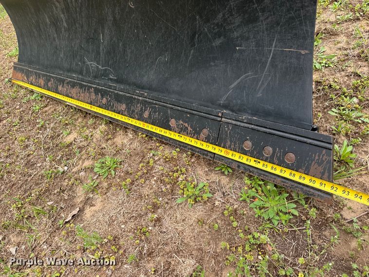 image for item ET1933 Caterpillar Blade AR-Dozer skid steer dozer blade