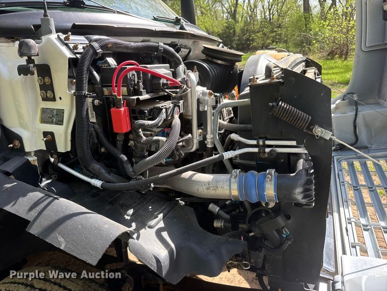 image for item ET1937 2006 Chevrolet C7500 dump truck