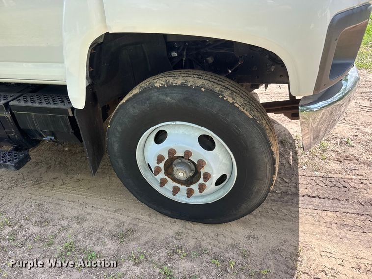 image for item ET1937 2006 Chevrolet C7500 dump truck