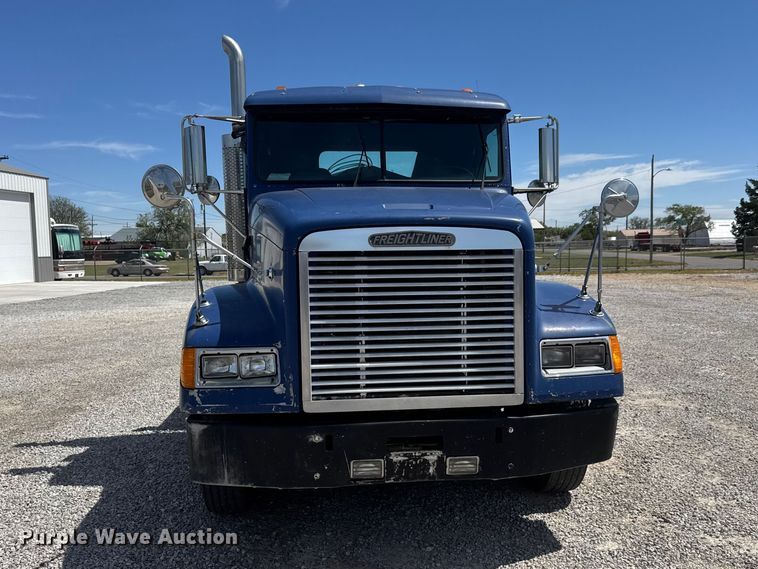 image for item ET1941 1996 Freightliner FLD 112 crane truck