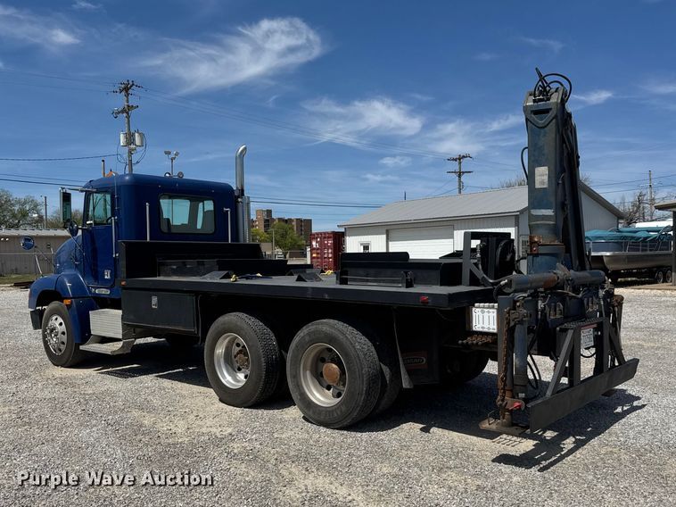 image for item ET1941 1996 Freightliner FLD 112 crane truck