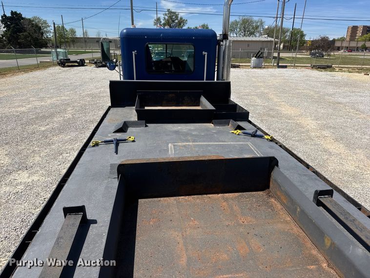 image for item ET1941 1996 Freightliner FLD 112 crane truck