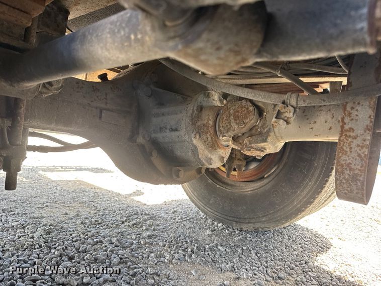 image for item ET1941 1996 Freightliner FLD 112 crane truck