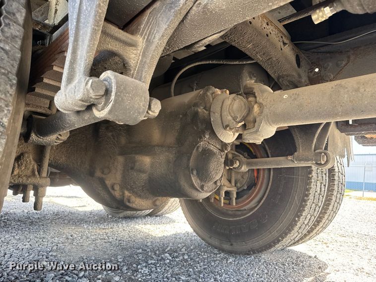 image for item ET1941 1996 Freightliner FLD 112 crane truck