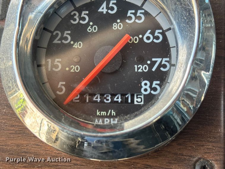 image for item ET1941 1996 Freightliner FLD 112 crane truck