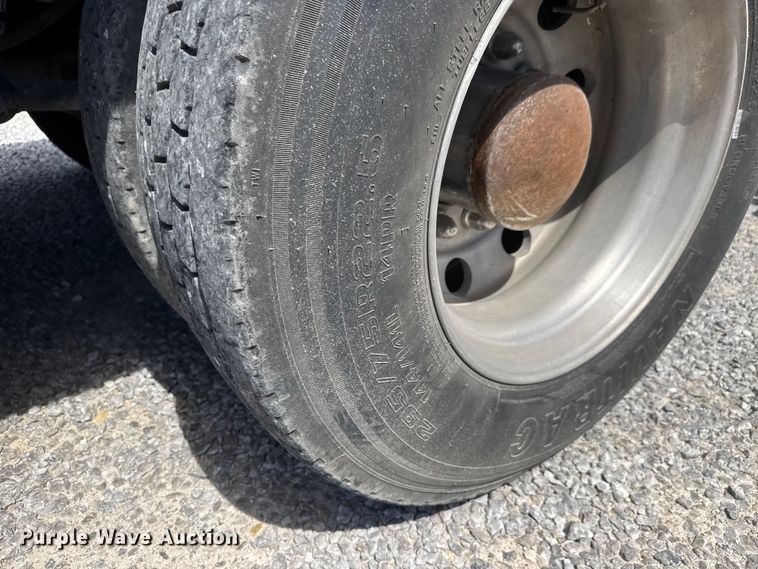 image for item ET1941 1996 Freightliner FLD 112 crane truck